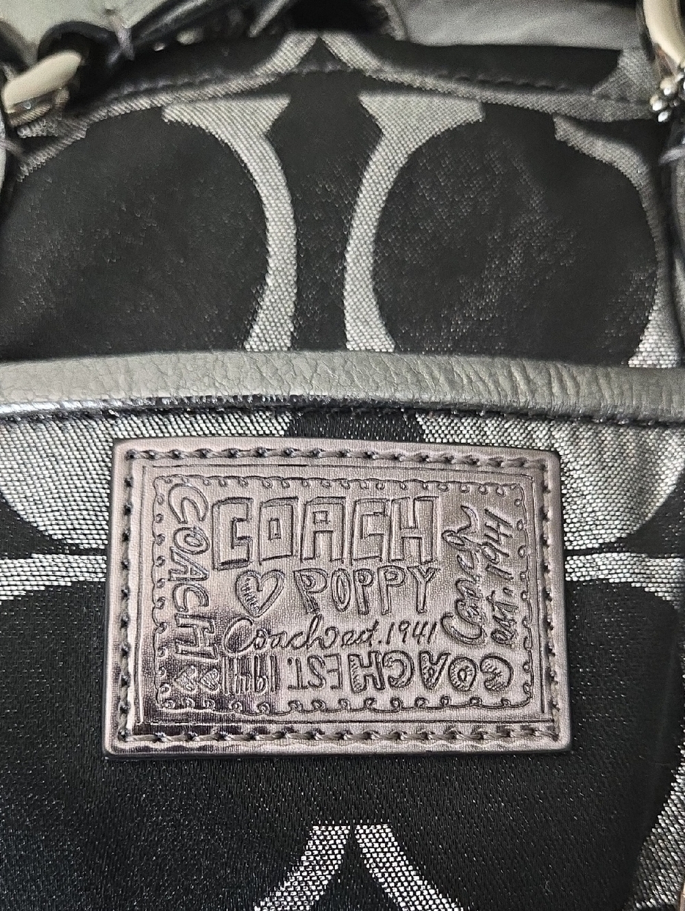 Coach Black & Silver Patterned Women’s Shoulder Bag - Picture 3 of 6